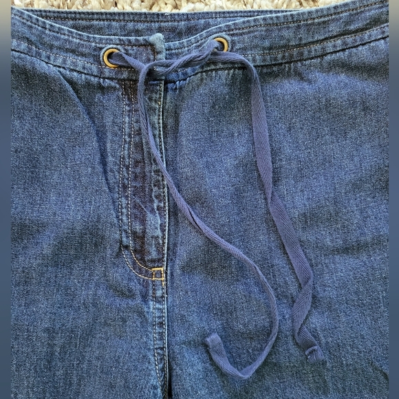 Ann Taylor Loft wide leg size 10 lightweight denim jeans - Picture 3 of 5